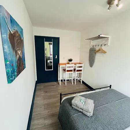 Pensionat Cozy Guest Two Bedroom Flat London