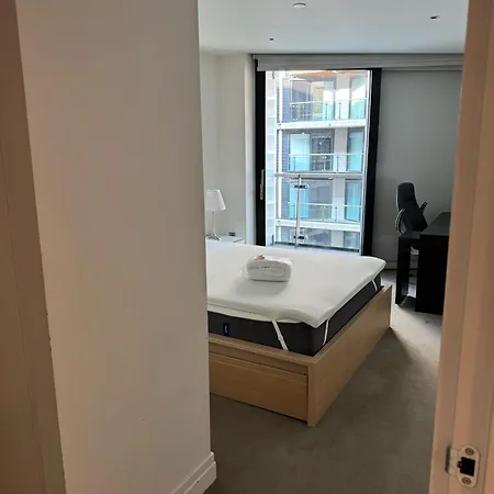 アパート 2 Bed Flat Big Ben View ロンドン