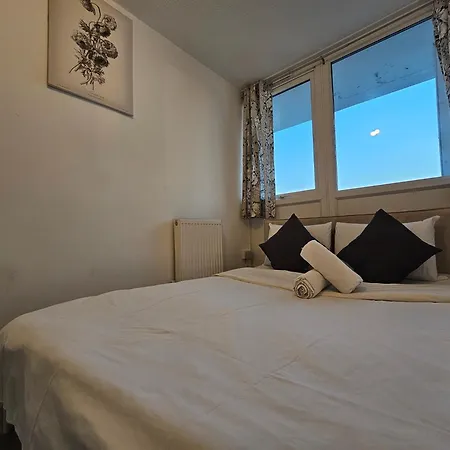 Wapping Guest house