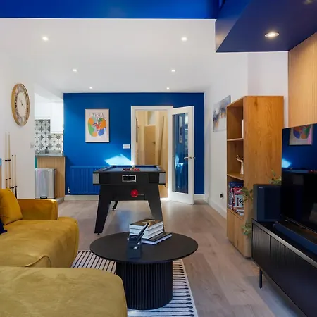 Apartamento Designer Wandsworth Flat -hot Tub, Ps5, Pool Table Londres