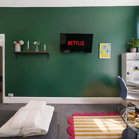 The Notting Hill Boutique Apartment *