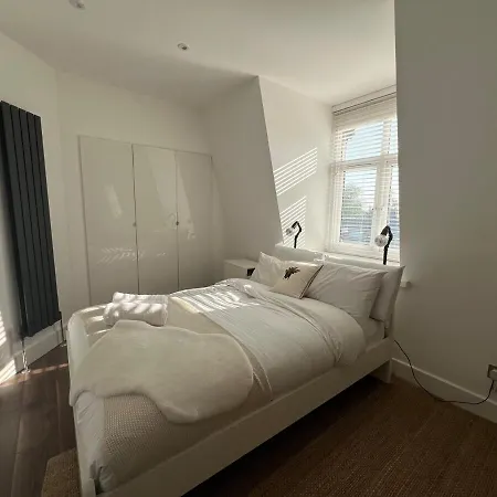 Apartmán Last-Minute Deals L New Launch L Reserve Now L Sleeps Up To 4 L Business Family Live London Short Lets & Serviced Accommodation Londýn