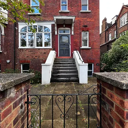 Exquisite 2beds, 2baths In Charming Camden Area - Belsize Park Apartment *