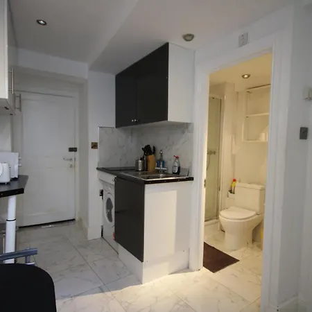 1-bed Flat By Liverpool Street