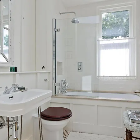 Delightful Flat In Brackenbury Near Hammersmith *