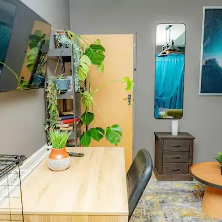 The Serene With Hot Tub, Sauna And Cinema Experience Holiday home