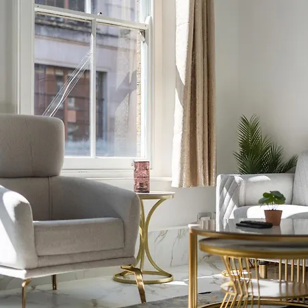 Chic 1-bed Flat In The Heart Of Soho Wardour Street 1wd Apartment London