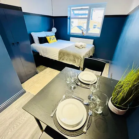 The Blue House Peckham - No 61 - Prime Location Londres
