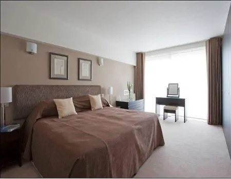 Arlington House 4* London