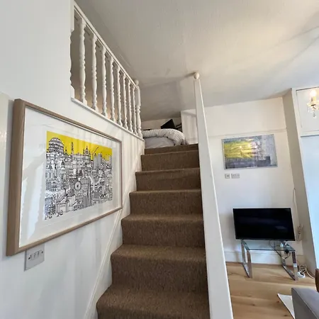 Apartament Maisonette Flat In Putney *