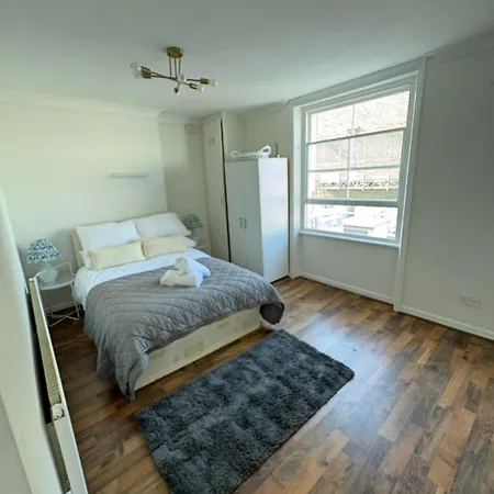 1br Earls Court Prime Location Apartment