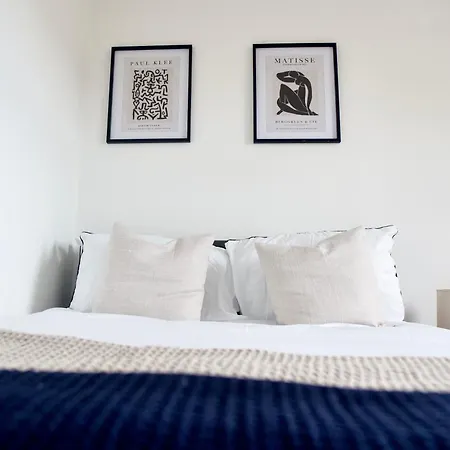 Modern 2-Bed Apartment, 8Min To Stratford Station, Sleeps 6 *