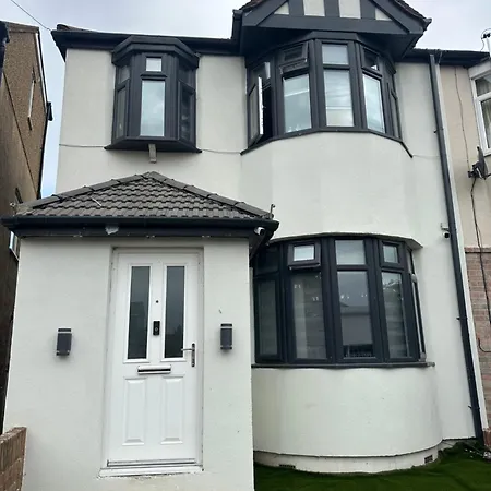 Проживание в семье London Twickenham Stadium Double Bedroom B