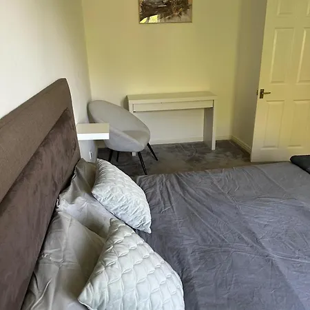 Cozy 2-bedroom Retreat * Streatham Vale