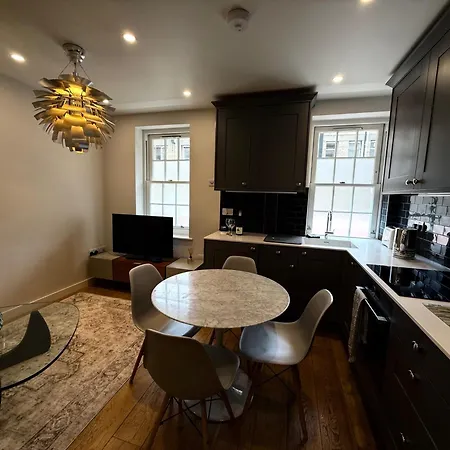 Apartamento Covent Garden 2-bed Sleeps 6 4 Mins To Tube *