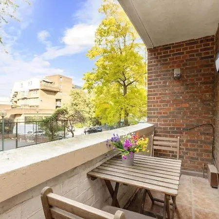 Tower Bridge St Katherines Docks 2 Bedroom Apartment London
