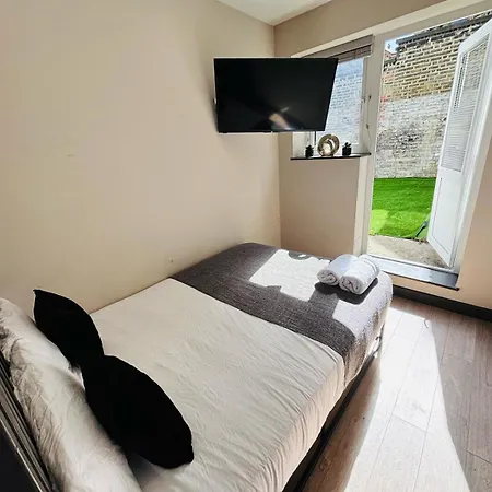 Apartment The Seven Sisters House - No 01a - Stylish Comfort London