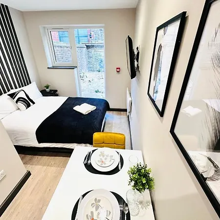 The Seven Sisters House - No 01a - Stylish Comfort Apartment