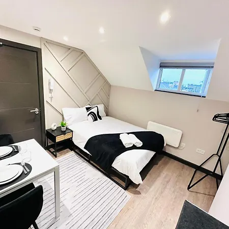 The Seven Sisters House - No 01a - Stylish Comfort