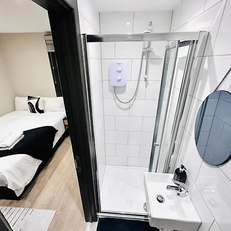 Apartment The Seven Sisters House - No 01a - Stylish Comfort London