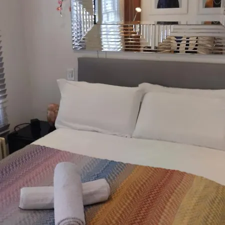 Apartment Double Bedroom With Private En-suite