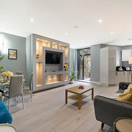 Stunning Modern London *