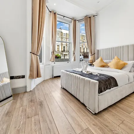 Minimalist Luxe 2br Designer Retreat In Prime Kensington For 6 Next To Station Harrods Apartment