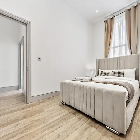Apartment Minimalist Luxe 2br Designer Retreat In Prime Kensington For 6 Next To Station Harrods London