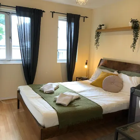 Lovely Townhouse With Garden And Parking In Camden Сasa de vacaciones *