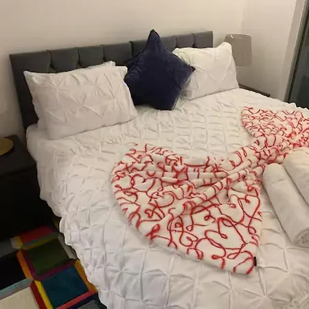 4 Guests - Free Parking - Easy Access To London Apartment Barking (Greater London)