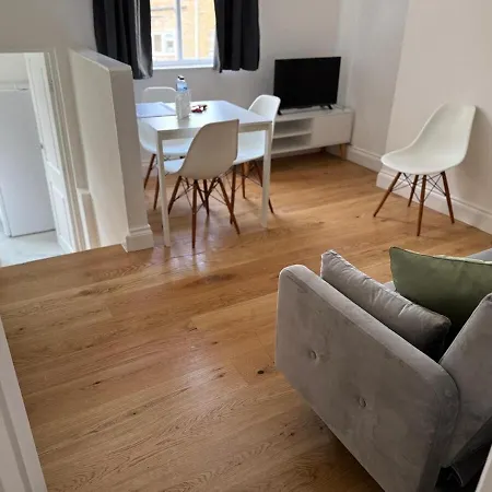One Bed Flat In Clapham Juction