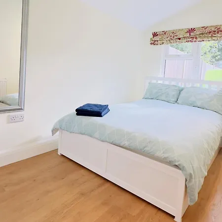 25' Refurb Private - Wimbledon Lhraccess Apartment *