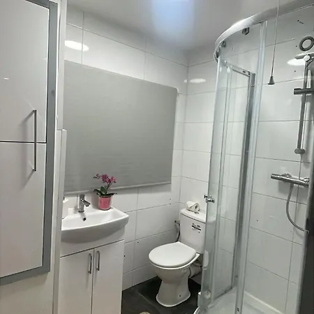 Confy Near London Holiday home *