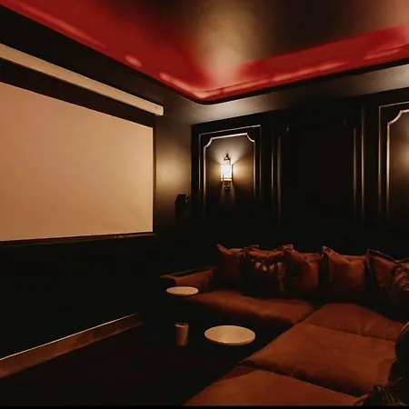 The Players Lounge Villa *