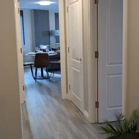 London Heathrow - West Drayton Apartment