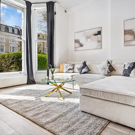 Minimalist Luxe 2br Designer Retreat In Prime Kensington For 6 Next To Station Harrods Apartment