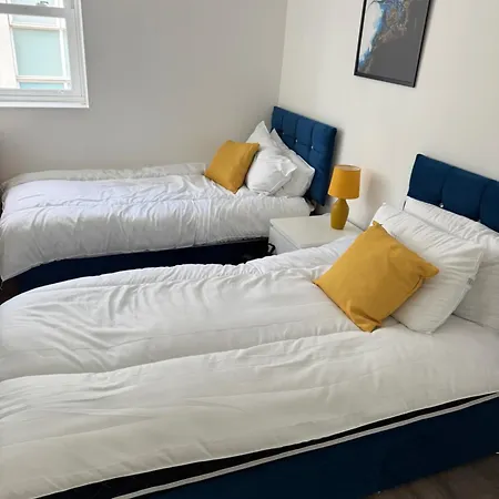 Apartment Urban And Trendy Stratford Sleeps 8 Free Parking Wifi *