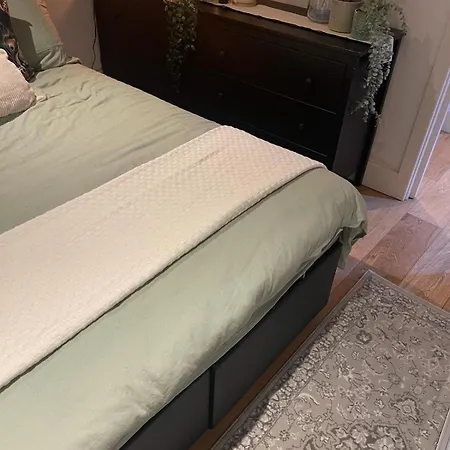 New 1 Bed 12 Mins To London And Gatwick Airport Croydon