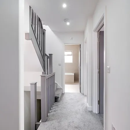 Newly Converted 3bdr 1ba In Apartamento *