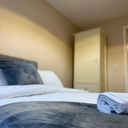 Bounds Luxurious Hideaway