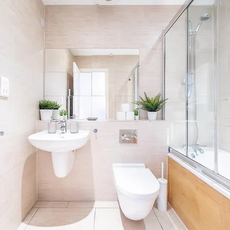 Covent Garden Charm Apartment London