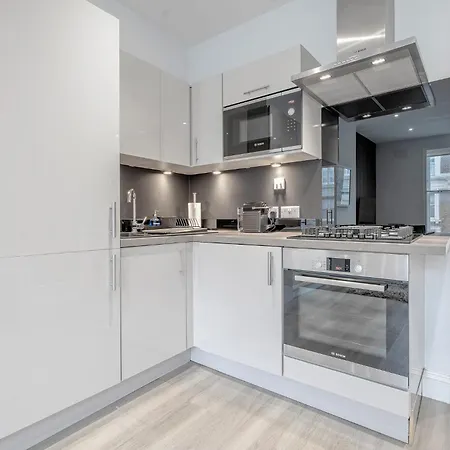 Apartment 2-bed Notting Hill / Portobello London