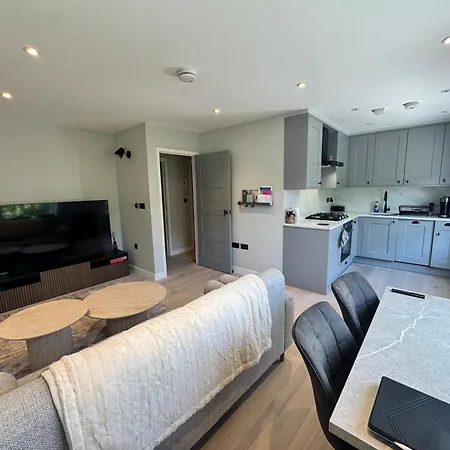 Apartment 5 Min Walk To Oxford Street *