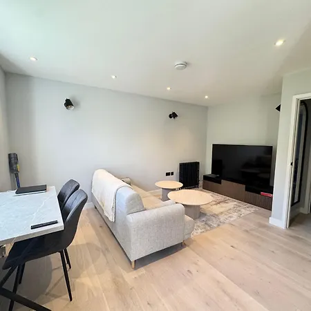 Apartment 5 Min Walk To Oxford Street London