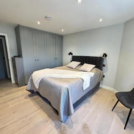 Apartment 5 Min Walk To Oxford Street *