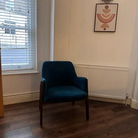 Euston And Kings Cross - 1 Min Walk *