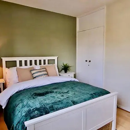 Canal View 3 Bed Flat - Little Venice! *