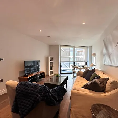 2 Bed Flat Big Ben View アパート *