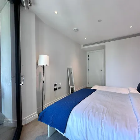 アパート 2 Bed Flat Big Ben View ロンドン