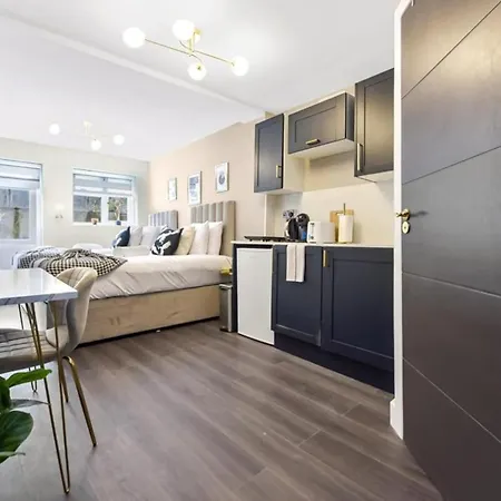 The Wanderer's Nest, Sleek Near It 1a Appartement